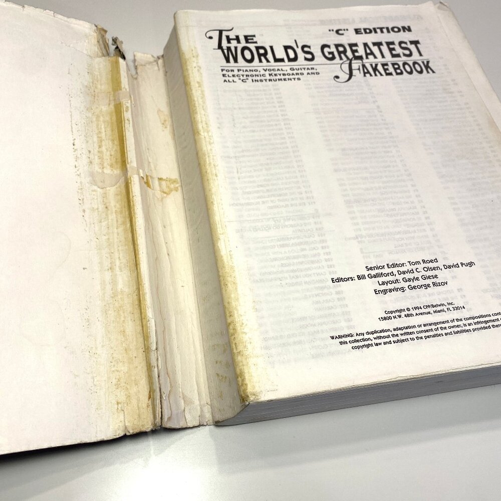 The Worlds Greatest Fakebook, Over 1200 Great Songs, by CPP/Belwin Inc. - Picture 3 of 6